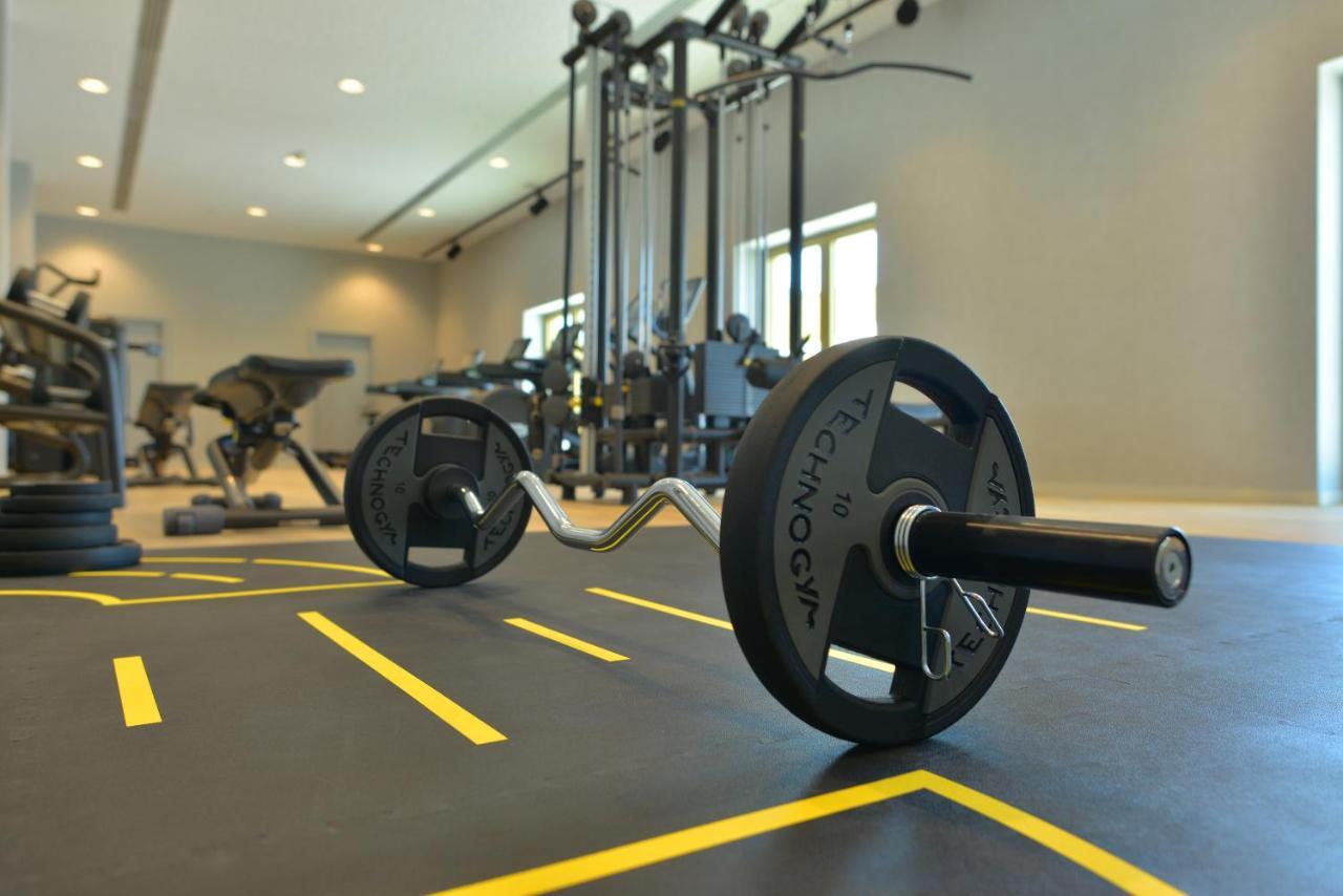 Mk Hotel Tirana Rinas Luaran gambar A barbell