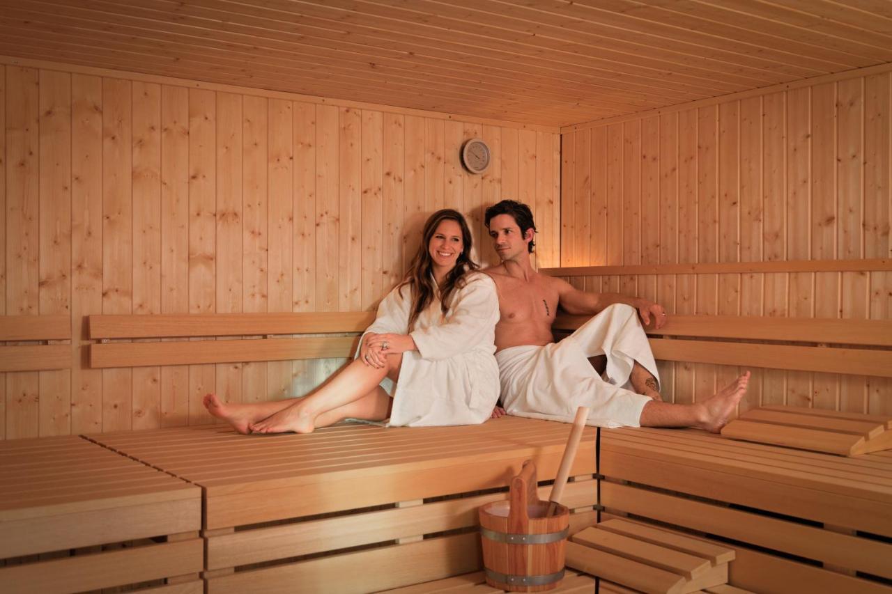 Mk Hotel Tirana Rinas Luaran gambar Sauna