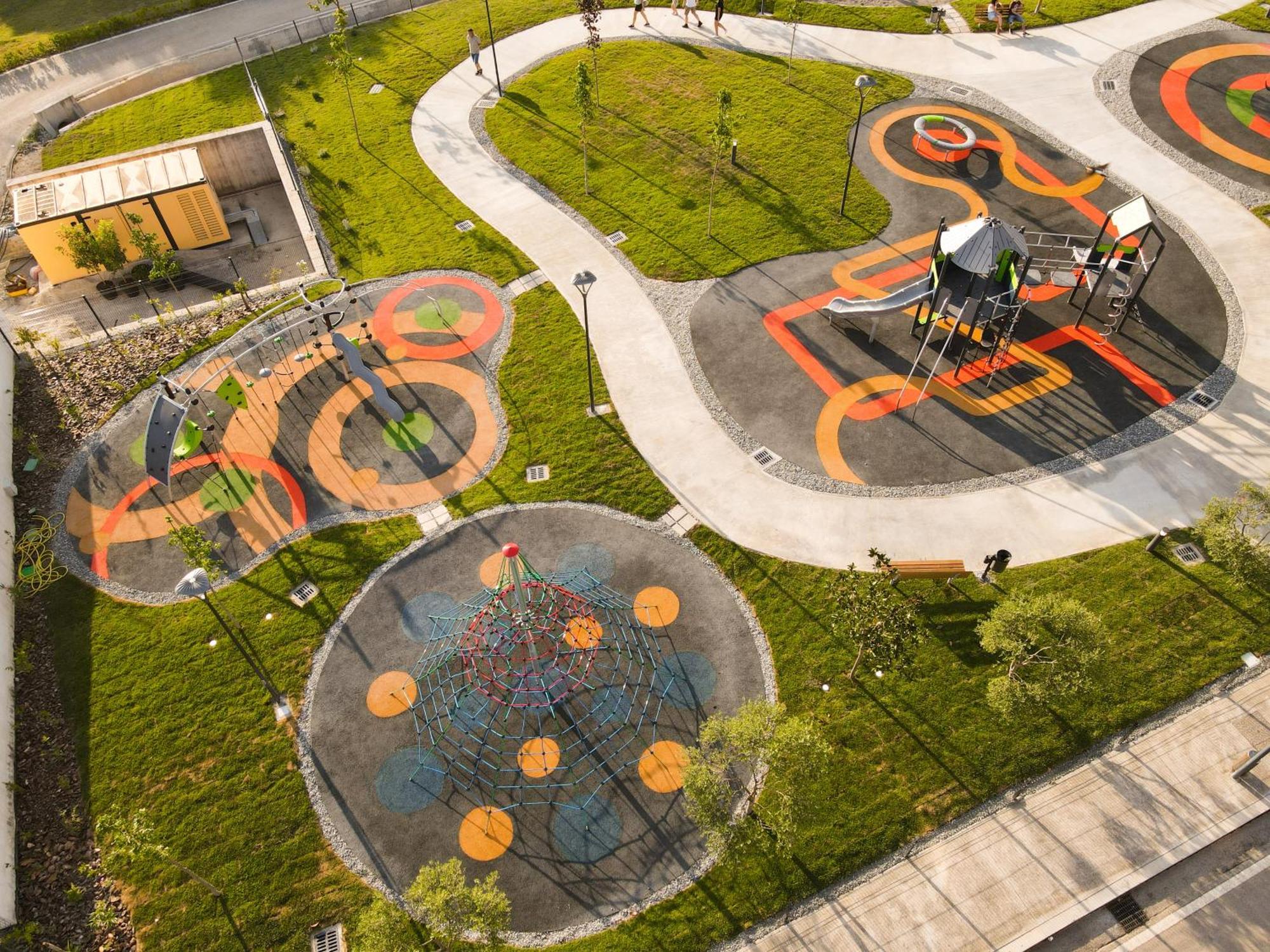 Mk Hotel Tirana Rinas Luaran gambar Aerial view of the park